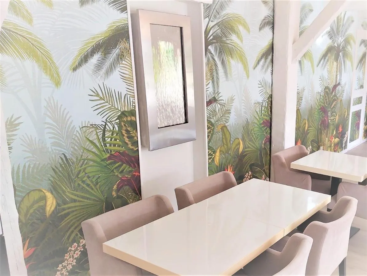 ***  Hotel Les Jardins De Bormes, Sauna & Jacuzzi France