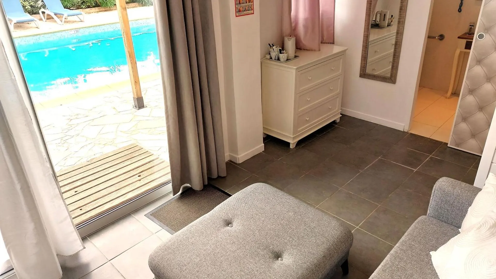 Hotel Les Jardins De Bormes, Sauna & Jacuzzi  Борм-ле-Мимоза