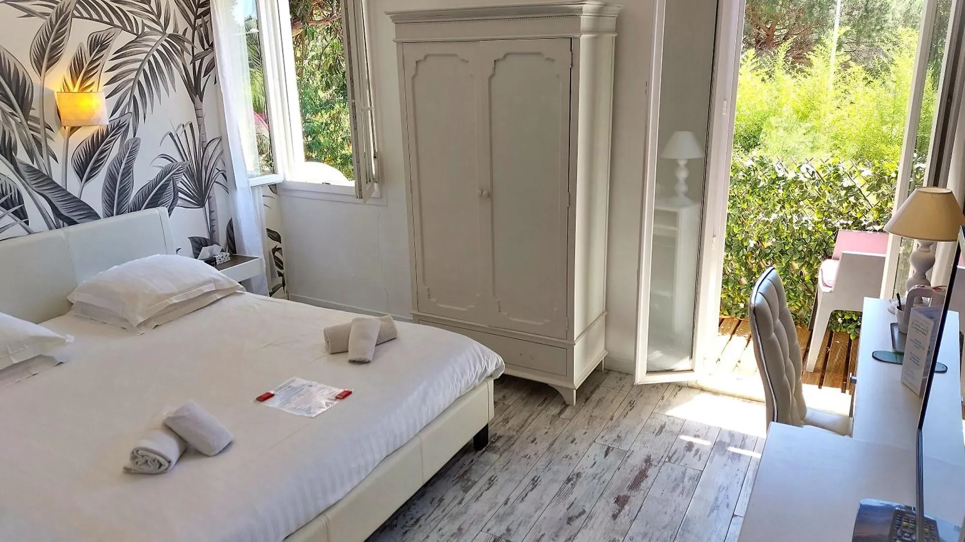 Hotel Les Jardins De Bormes, Sauna & Jacuzzi