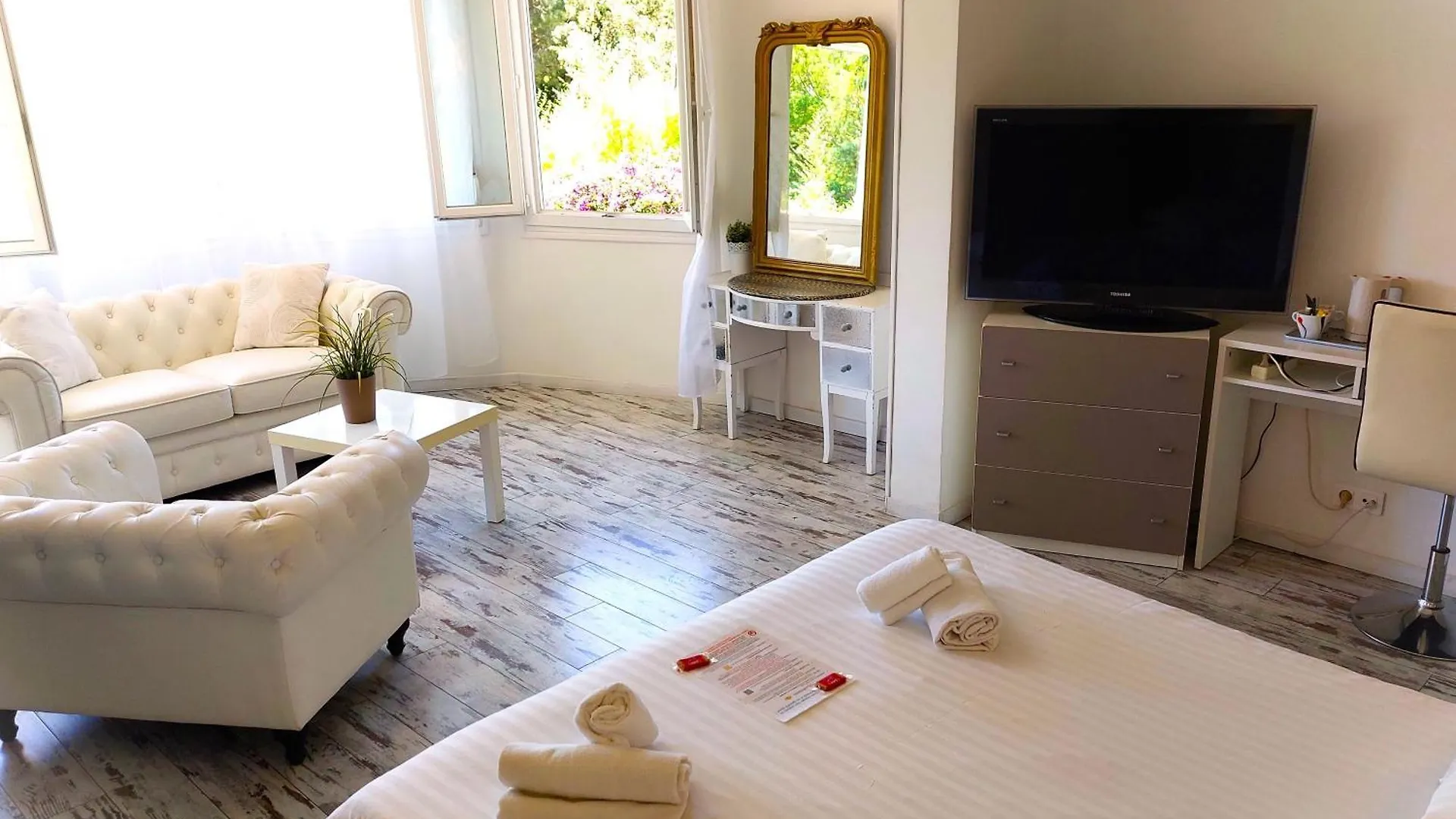 Hotel Les Jardins De Bormes, Sauna & Jacuzzi